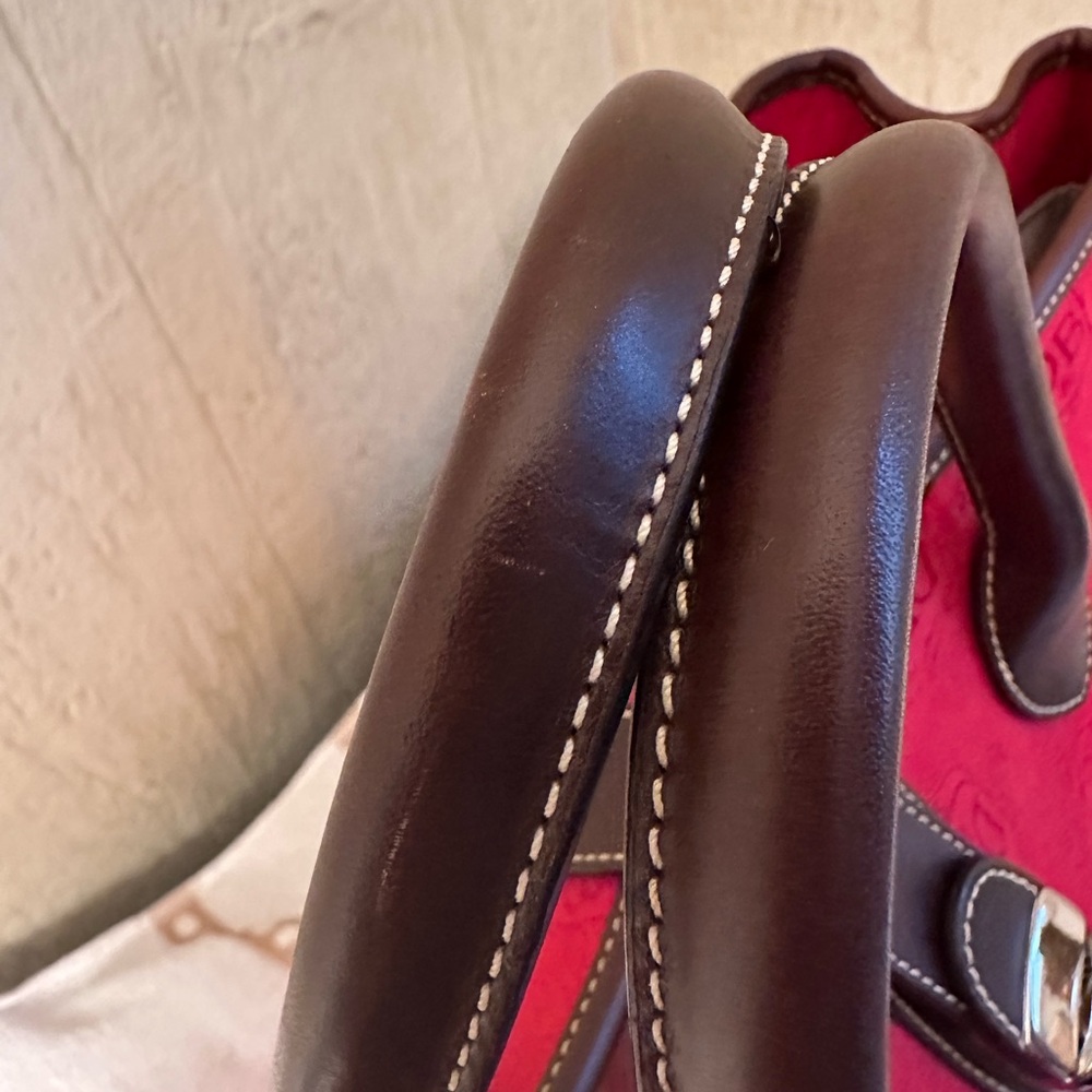 Dooney & Bourke Donegal Crest Red Tote/Handbag - Picture 7 of 8